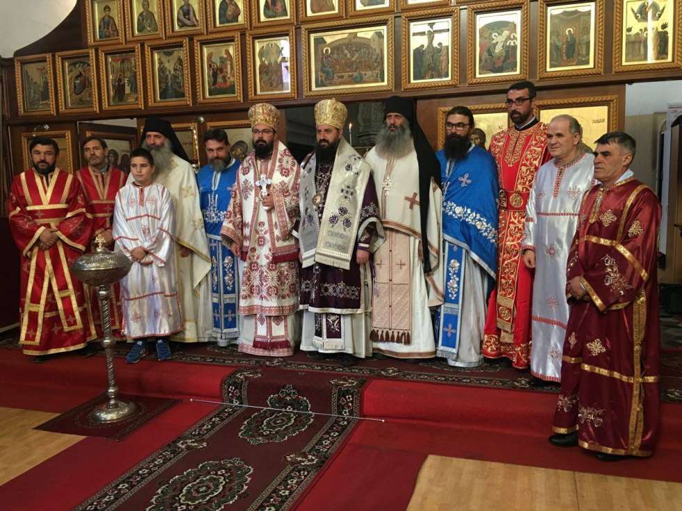 Божествена архиерејска литургија во храмот „Свети Прохор Пчински“ во Пјаченца, Р. Италија