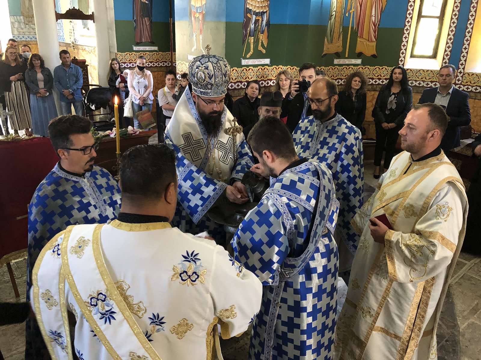 Крстовден во Лешочкиот  манастир