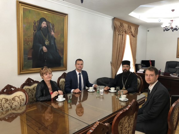 Директорот на Комисијата за односи со верските заедници и религиозни групи г. Даријан Сотировски во официјална посета на Тетовско-гостиварската православна епархија