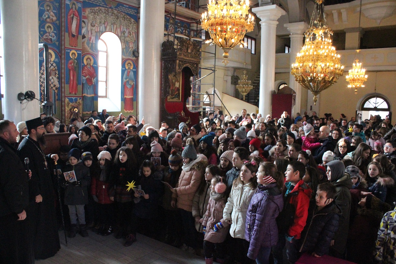 Bечерна со Василиева литургија во Соборниот храм „Св. Кирил и Методиј“ – Тетово