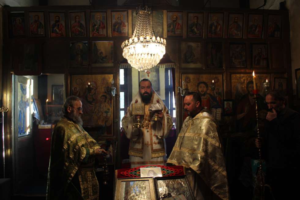 Cвета божествена литургија во манастирскиот комплекс во Лешок