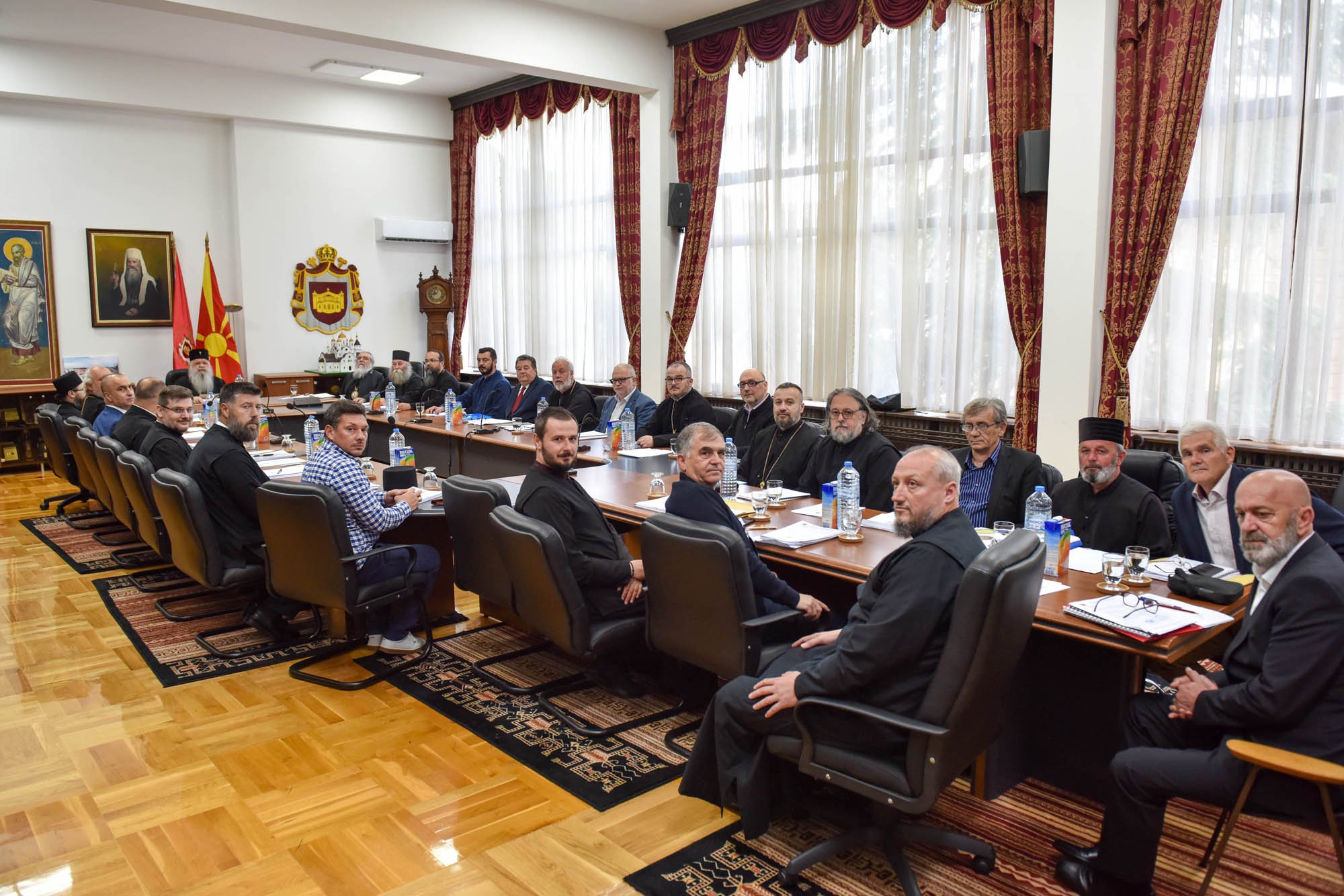 РЕДОВНА ГОДИШНА СЕДНИЦА НА АРХИЕПИСКОПСКИОТ УПРАВЕН ОДБОР