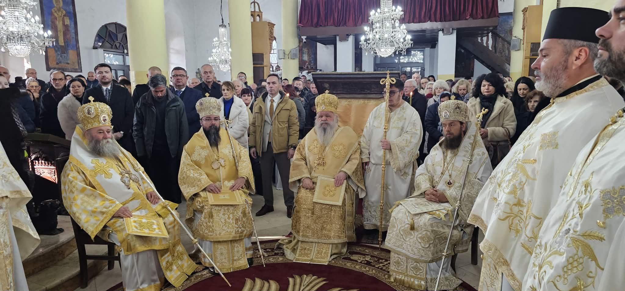 Торжествено прославен празникот на светиот Николај Мирликиски во градот Штип
