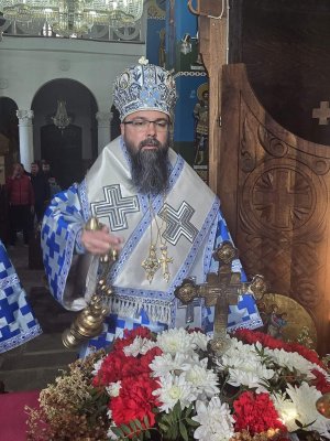 Крстопоклона неделa