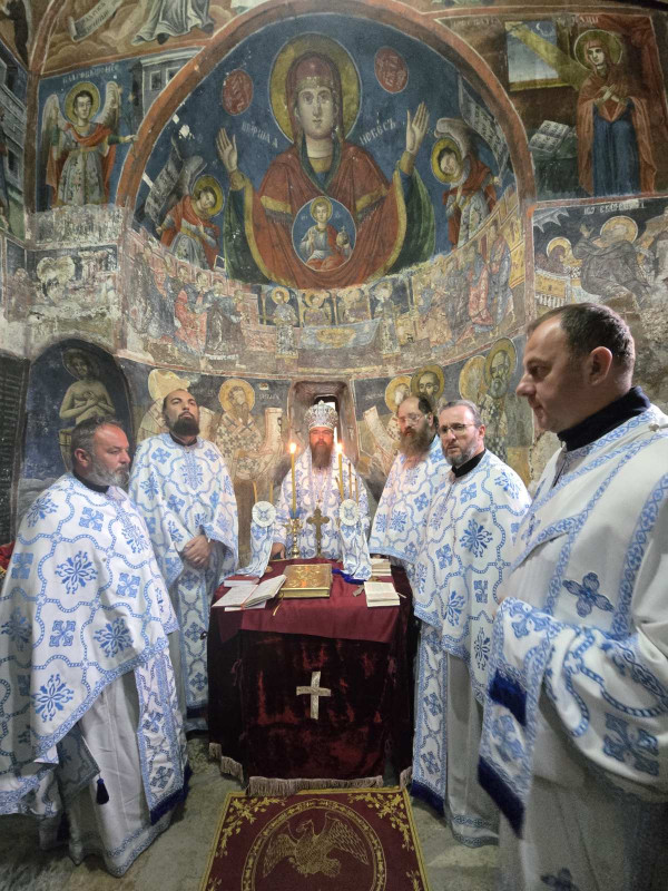 Покровот на Мајката Божја